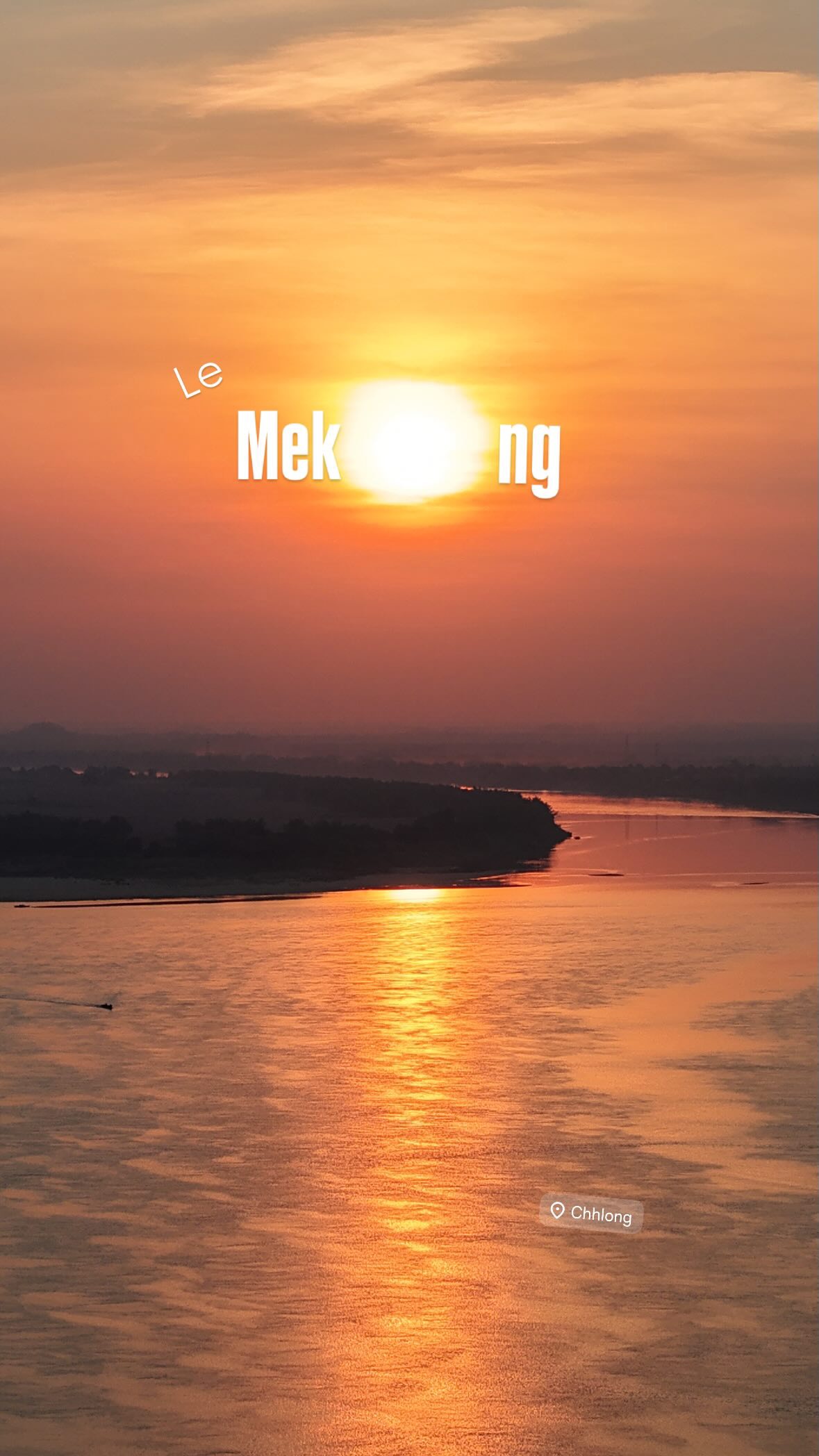 Sunset over the Mekong at Chhlong