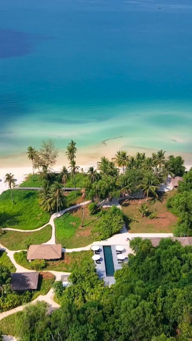 🇰🇭🏆🏖️ The 9th most beautiful beach in the world is in Cambodia…
Koh Rong is